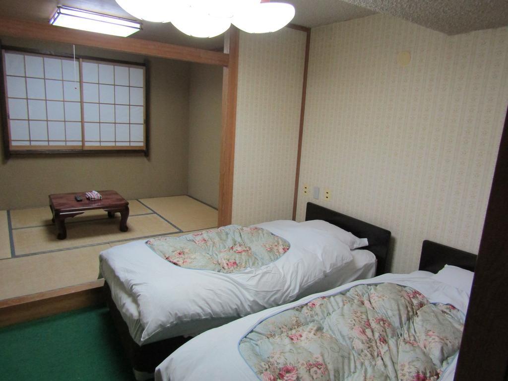 Hotel New Bernina Nagano Zewnętrze zdjęcie